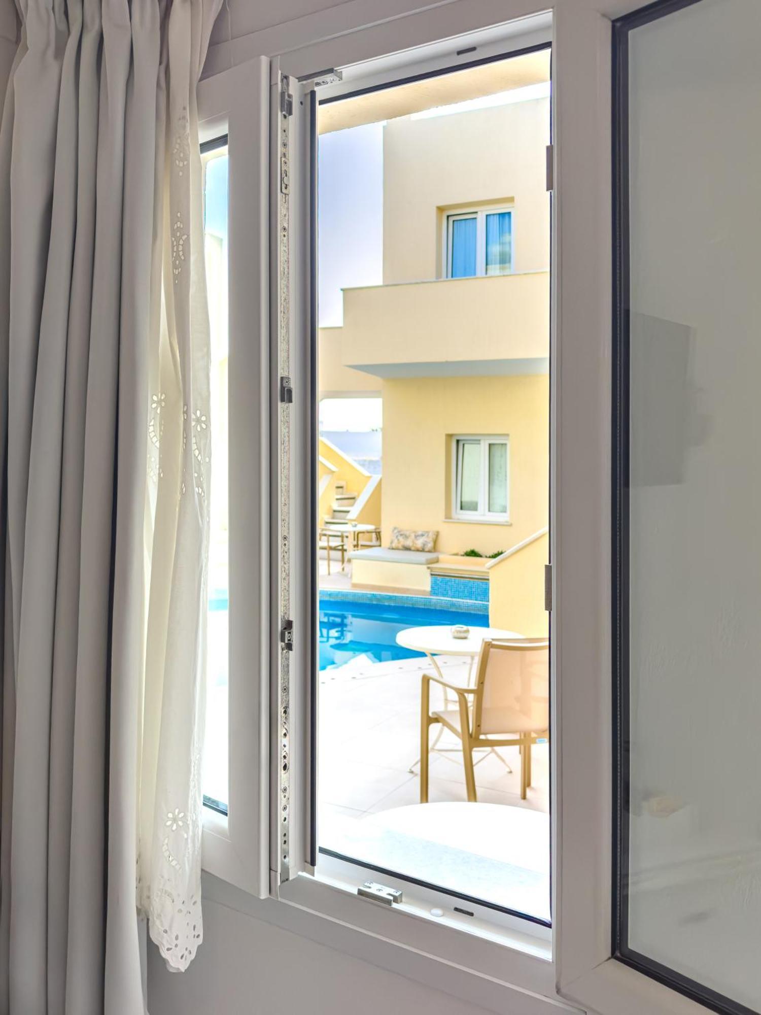 Reverie Santorini Hotel Firostefani Bilik gambar